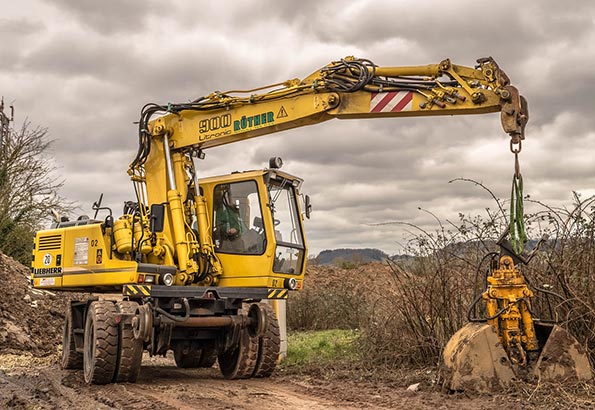 挖机保养步骤详解,让您的设备更长寿